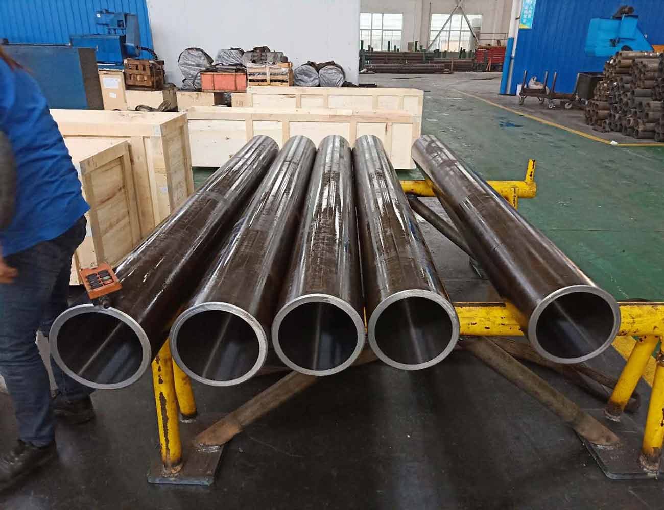 Anbao Hydraulic4140/SCM440/42CrMo4/42CrMo hydraulic cylinder barrel suppliers and manufacturers